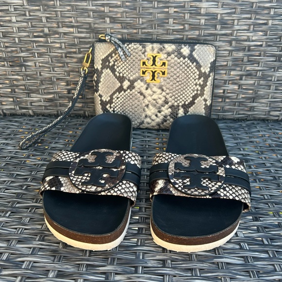 Tory Burch Britten Large zip pouch and
Leigh Anatomic Slide Sandals 7.5 - Picture 9 of 11